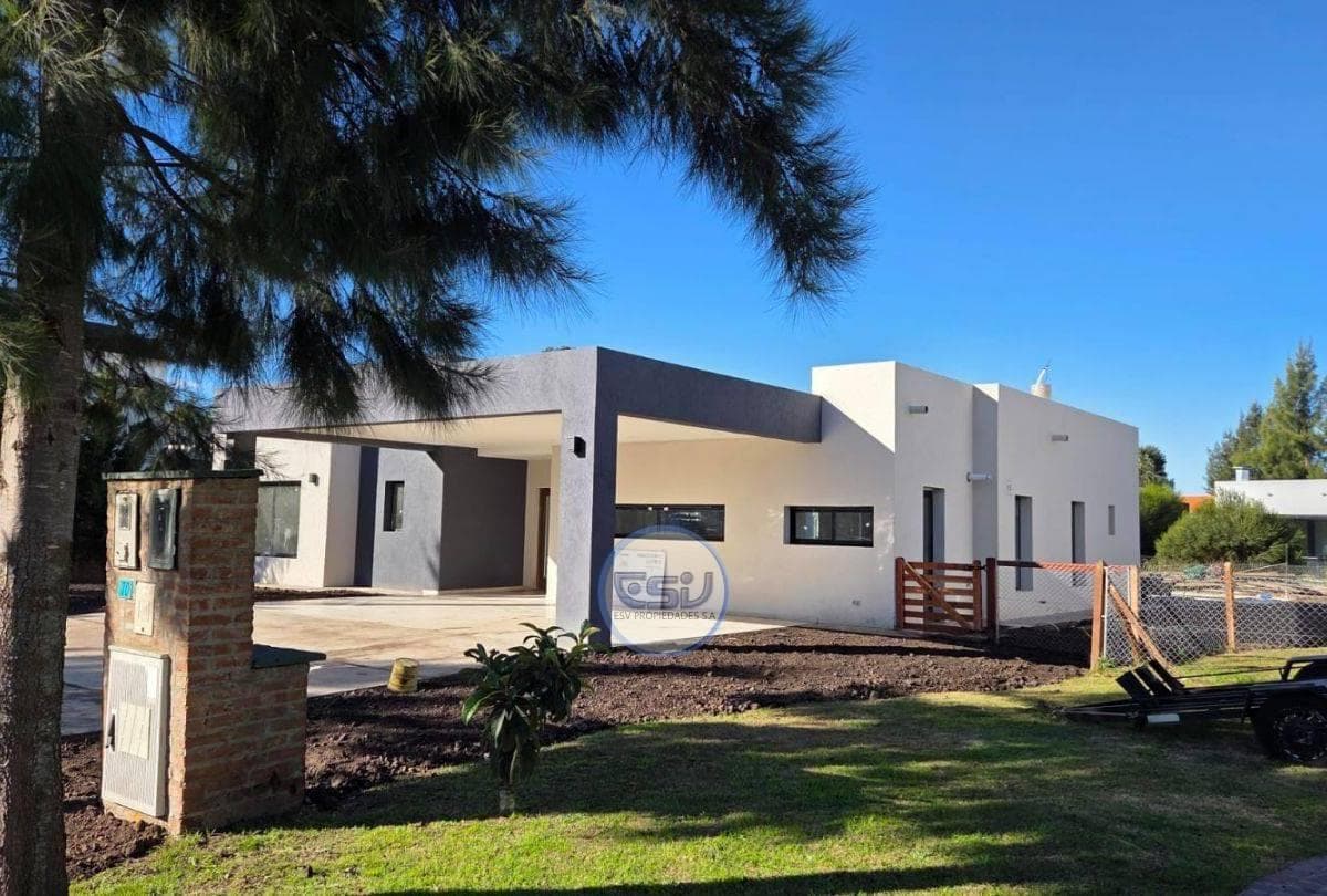 4-BEDROOM HOUSE FOR SALE IN PRINCIPADO, CIUDAD NAUTICA, CANNING