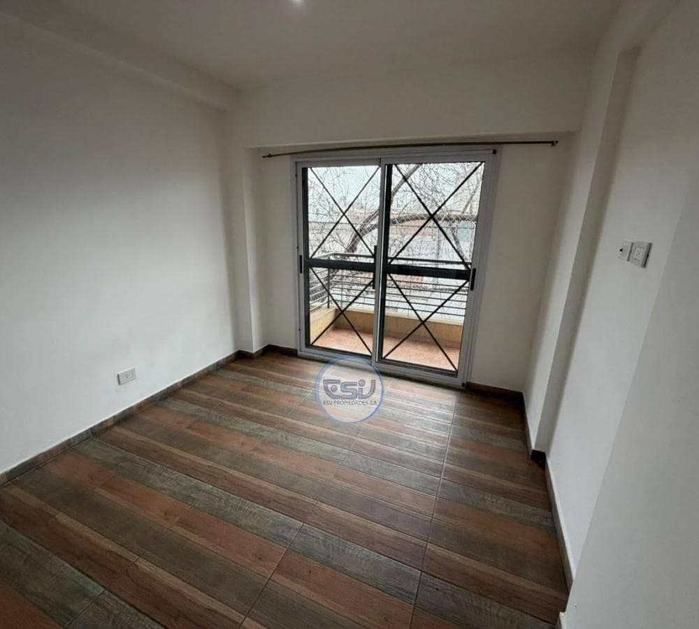 2-ROOM APARTMENT FOR RENT IN FLORESTA