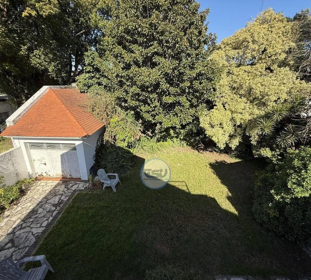 6-ROOM GARDEN HOUSE FOR SALE IN LOMAS ON ITS OWN LOT