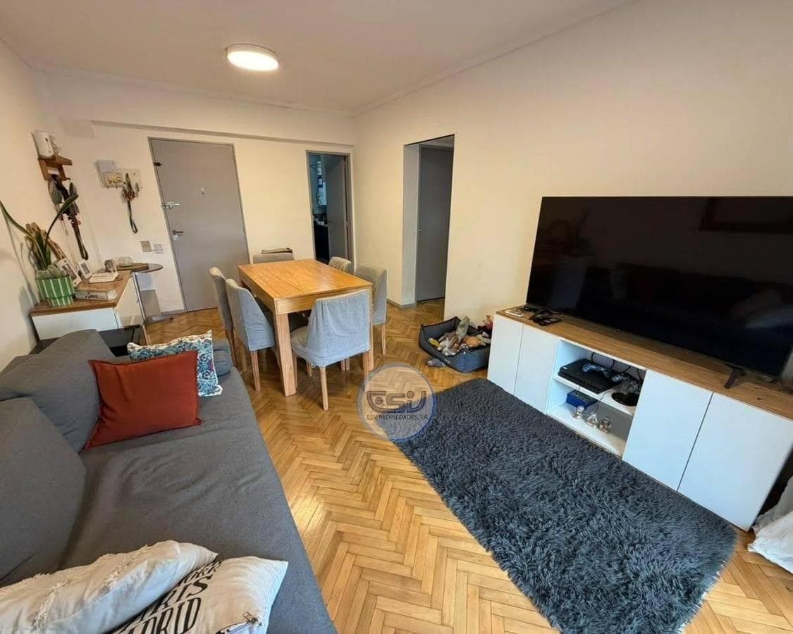 FOR SALE: 3-ROOM APARTMENT IN FLORESTA
