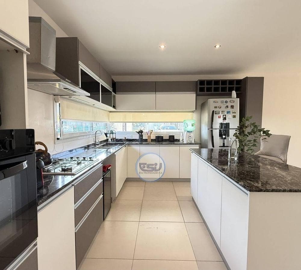 House for sale: 5 rooms, barbecue area, garden, pool, garage - Principado Ciudad Náutica, San Vicente