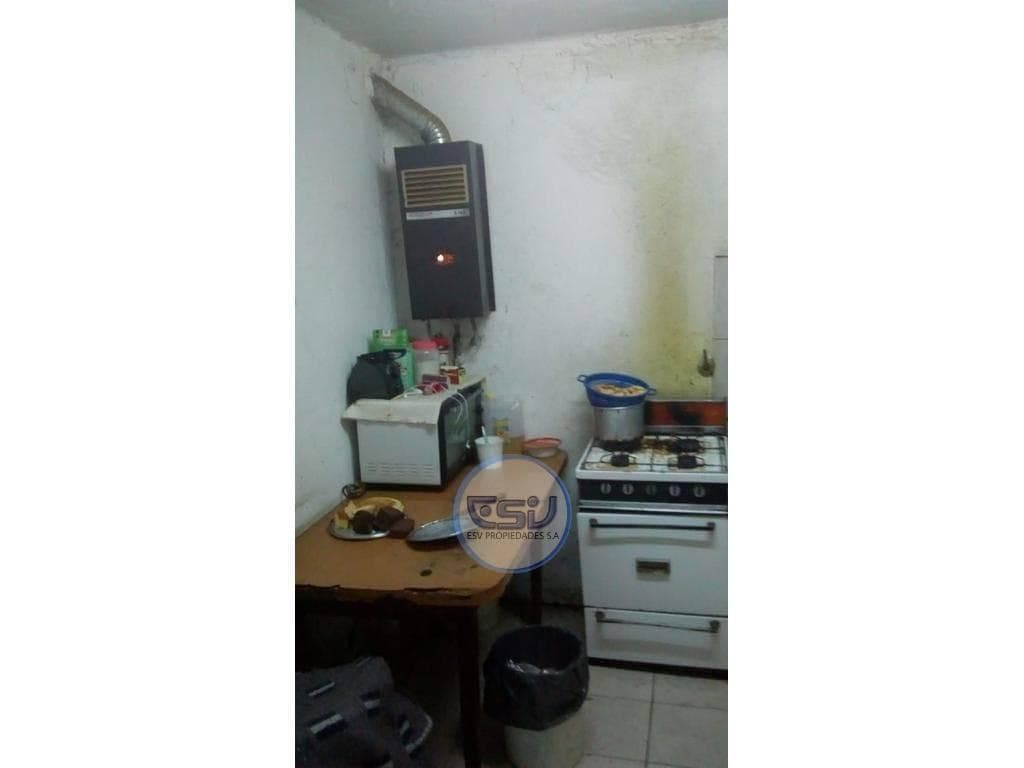 HOUSE FOR SALE IN MONTE CASTRO, 8.66 X 28, WITH STORAGE ROOM