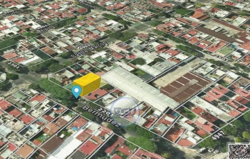 HOUSE FOR SALE IN MONTE CASTRO, 8.66 X 28, WITH STORAGE ROOM