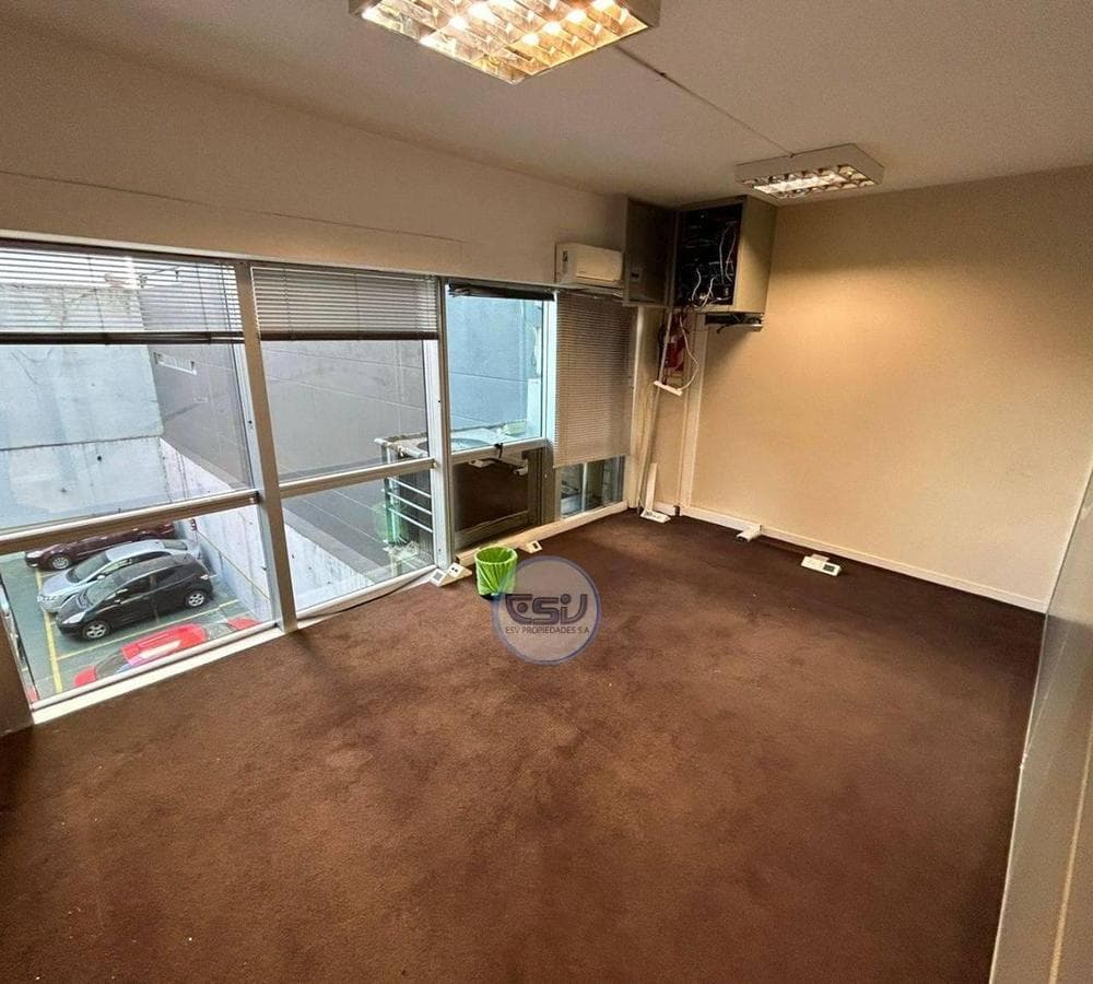 OFFICE FOR SALE IN PUERTO MADERO WITH PARKING SPACES