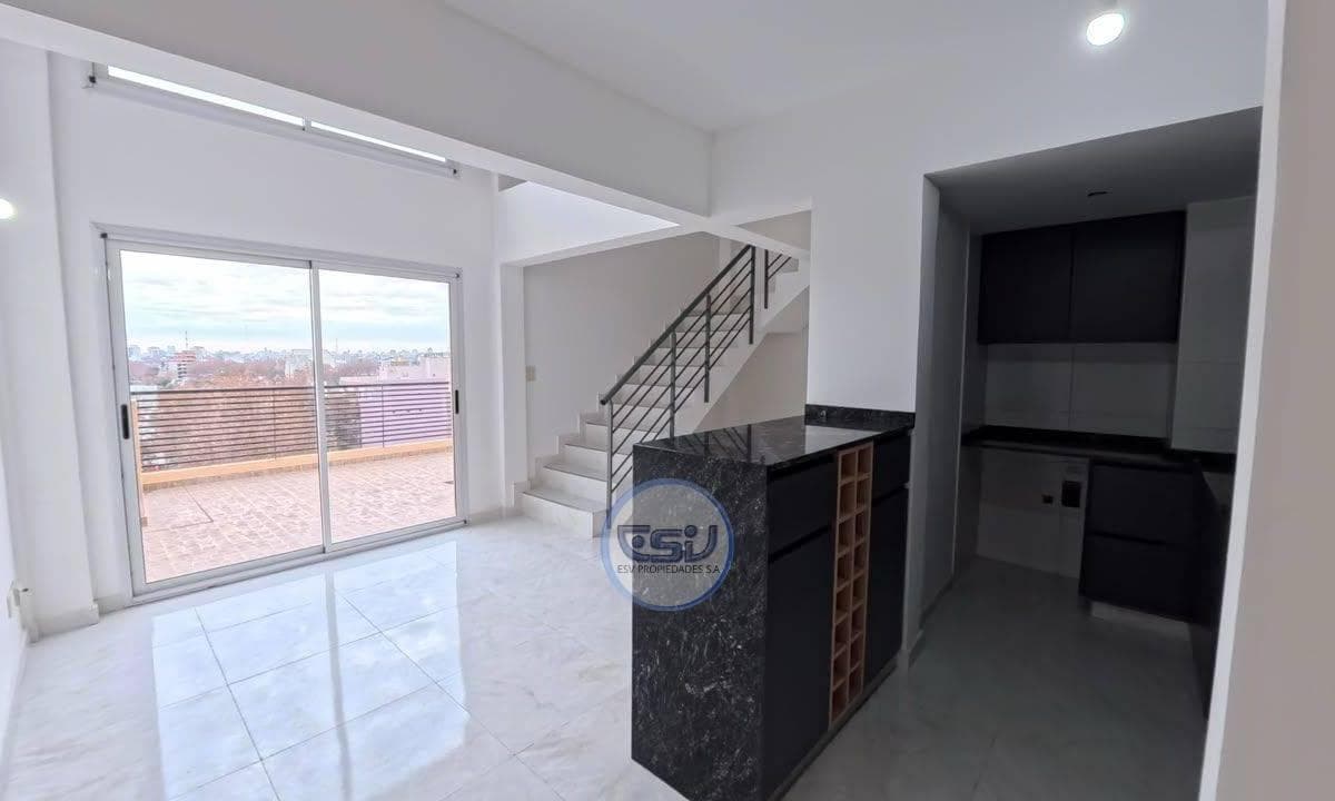 APARTMENT FOR SALE: 2 ROOMS, FLORESTA, WITH GARAGE