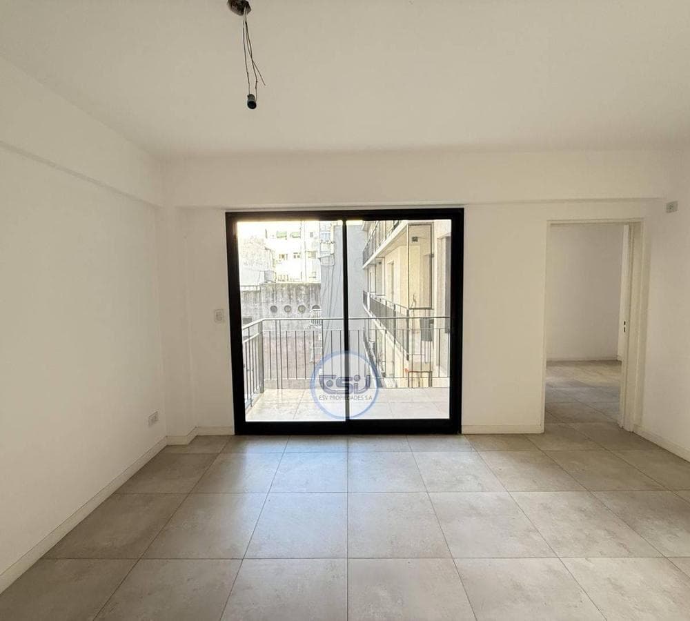 BRAND-NEW 2-ROOM APARTMENT FOR SALE WITH A BALCONY FACING THE BACK OF THE BUILDING IN VILLA LURO
