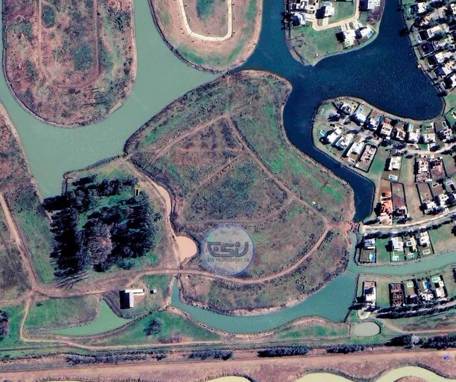 FOR SALE: 680 M2 WATERFRONT LOT, HIPICO PRINCIPADO, CIUDAD NAUTICA, CANNING