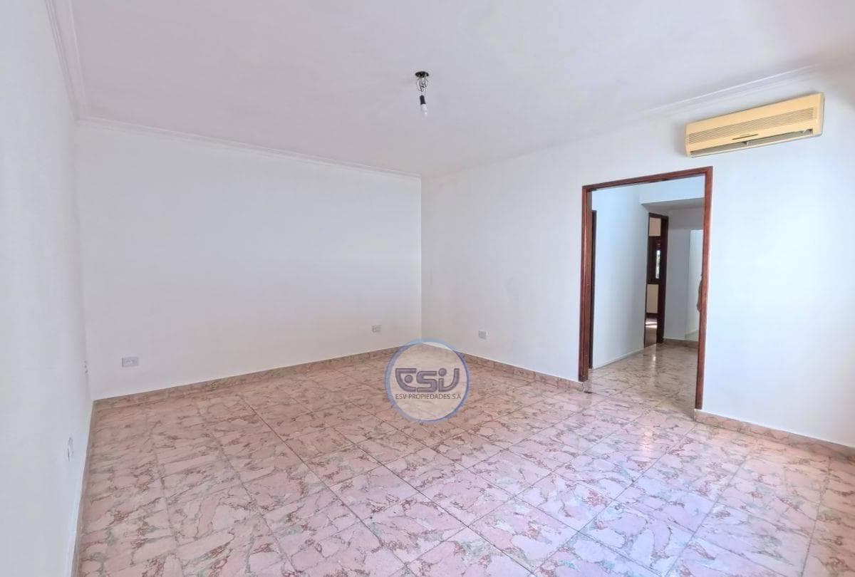 SPACIOUS 3-ROOM PH APARTMENT FOR SALE IN CABALLITO