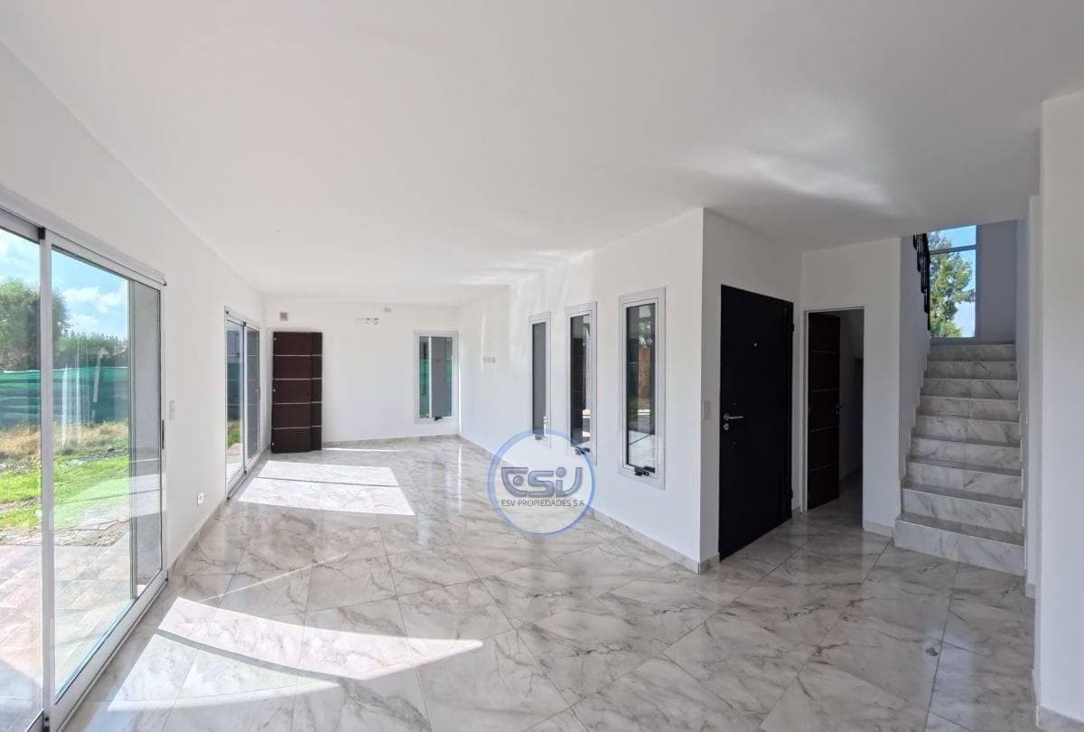 4-ROOM HOUSE FOR SALE IN PRINCIPADO, CIUDAD NAUTICA