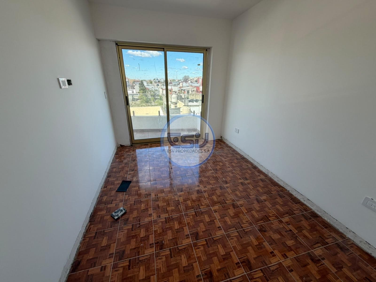 APARTMENT FOR SALE IN MATADEROS: 2 ROOMS, FULL AMENITIES