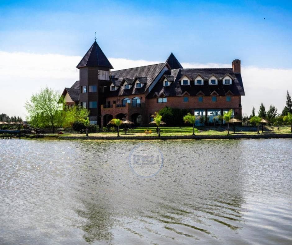 FOR SALE: 1,100-SQUARE-METER LOT IN THE PRINCIPADO CIUDAD NAUTICA CANNING
