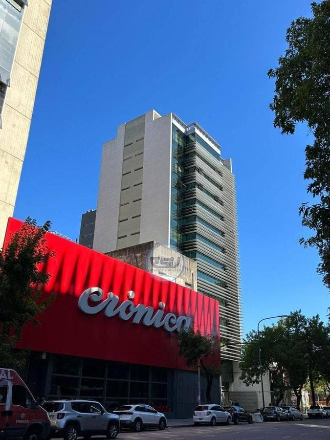 FOR SALE: 250 M2 ENTIRE FLOOR OFFICE SPACE IN SAN TELMO WITH PARKING SPACE