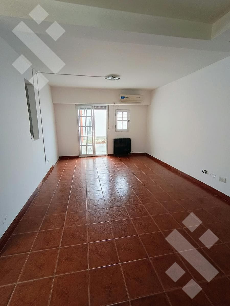 House in Santa Genoveva