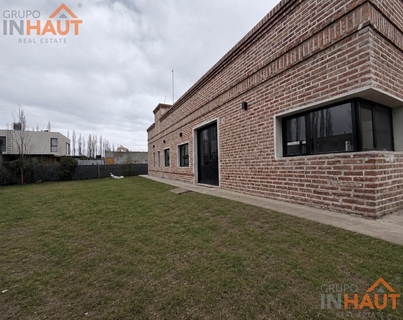 2-Bedroom House in the Villa Muluen Gated Community