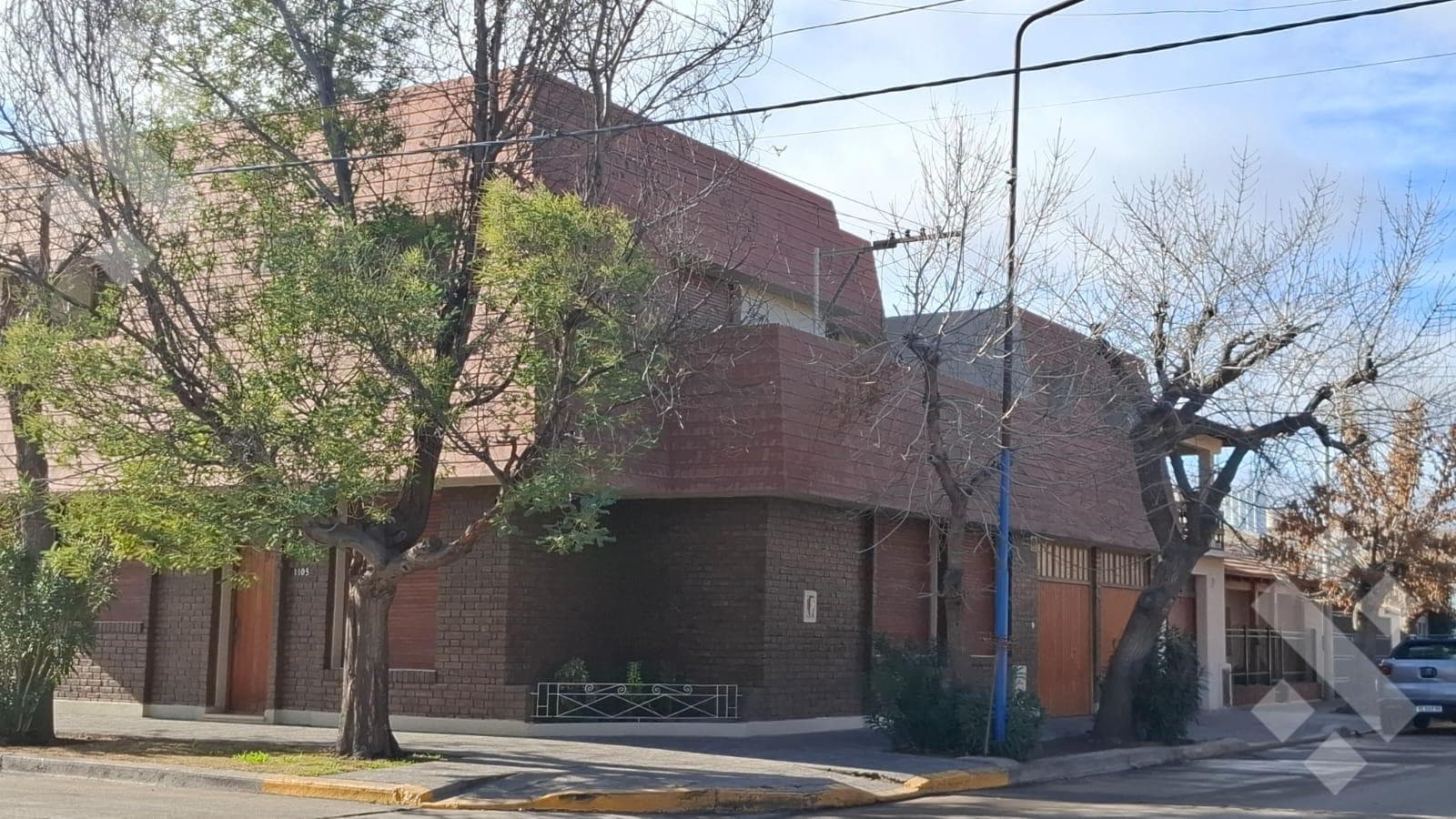 Rental: Executive-Level House