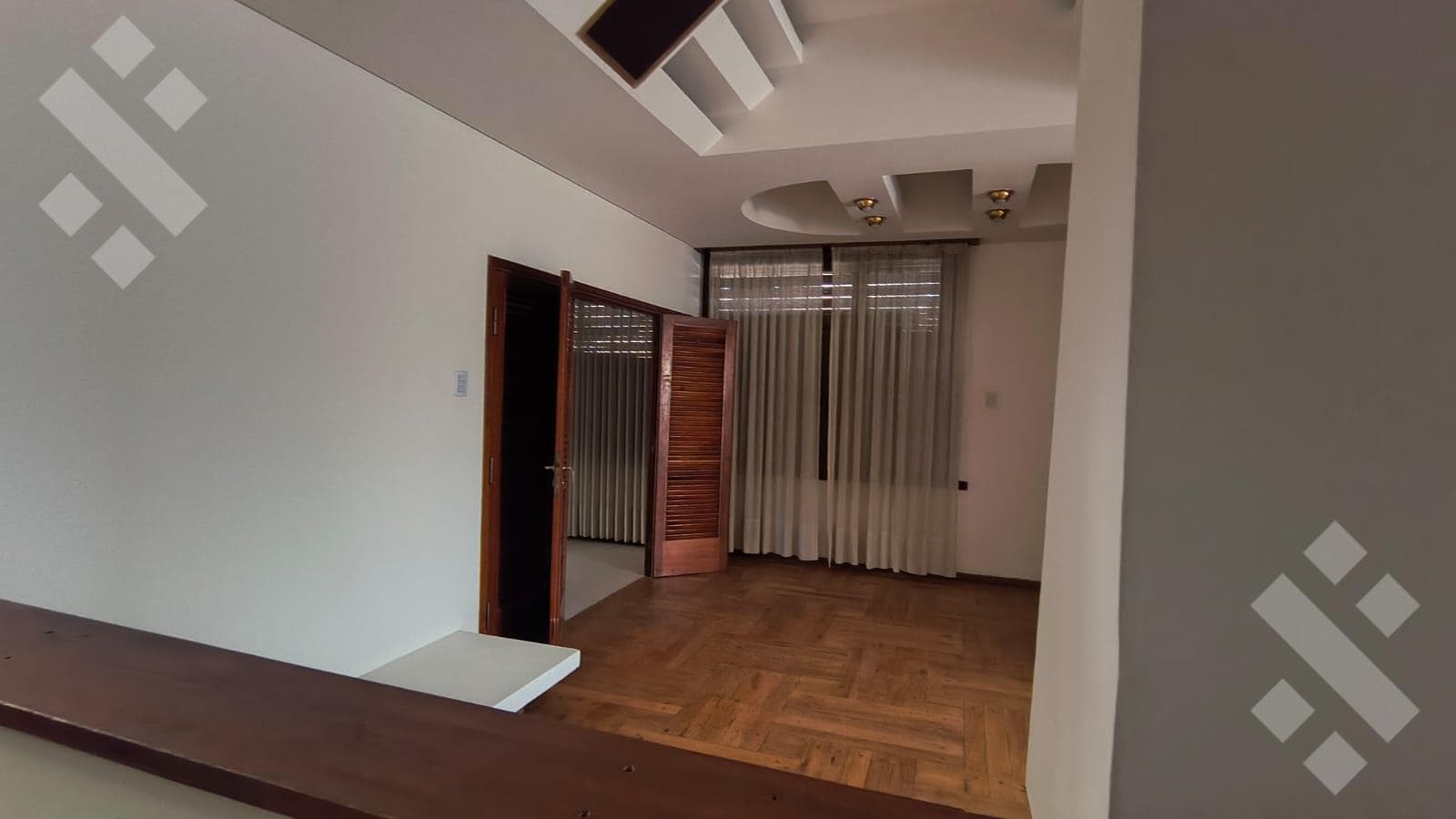 Rental: Executive-Level Home