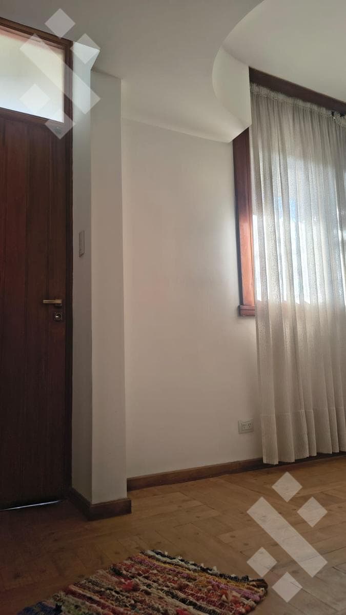 Rental: Executive-Level House