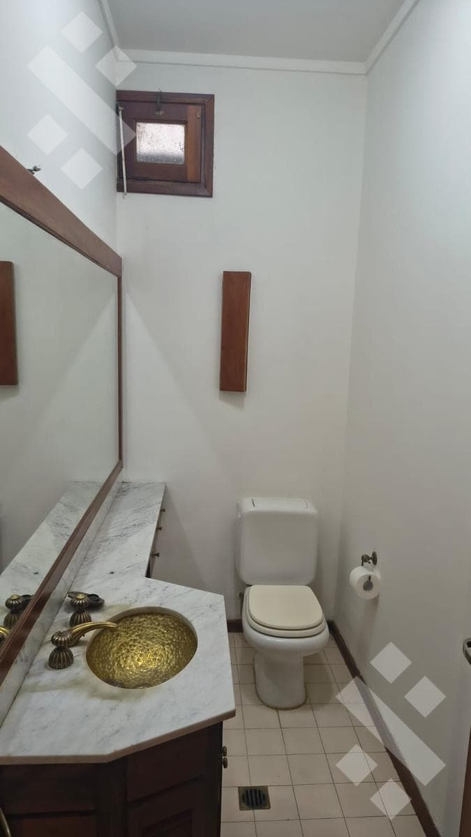 Rental: Executive-Level Home