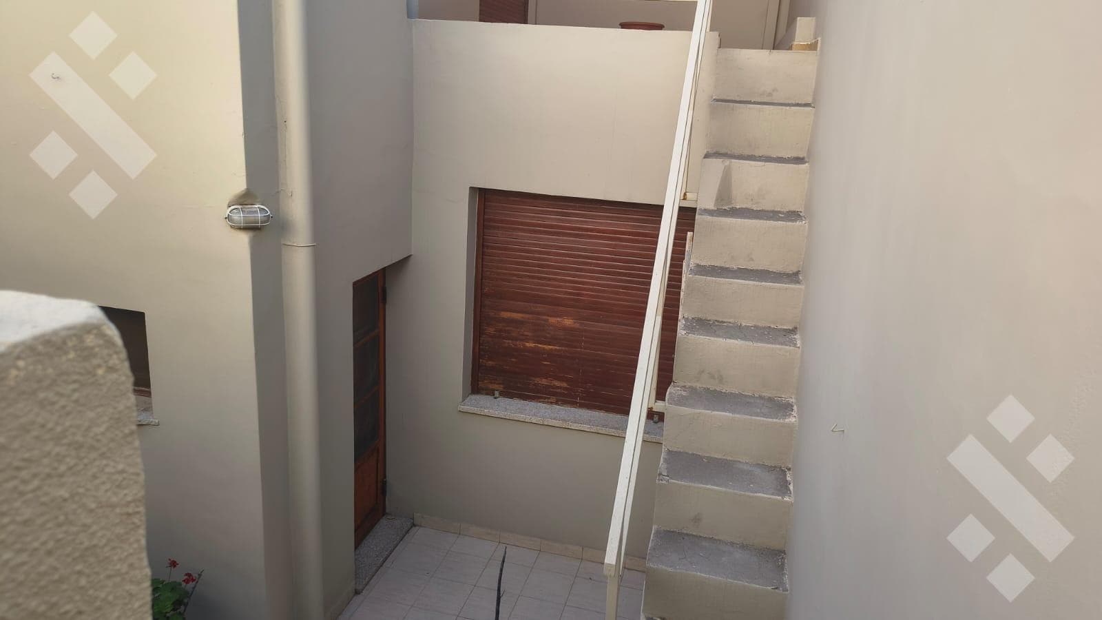 Rental: Executive-Level Home