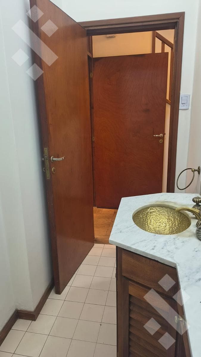Rental: Executive-Level Home