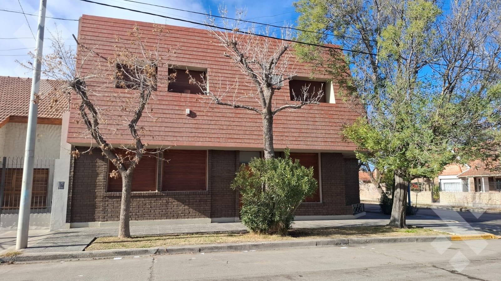 Rental: Executive-Level House