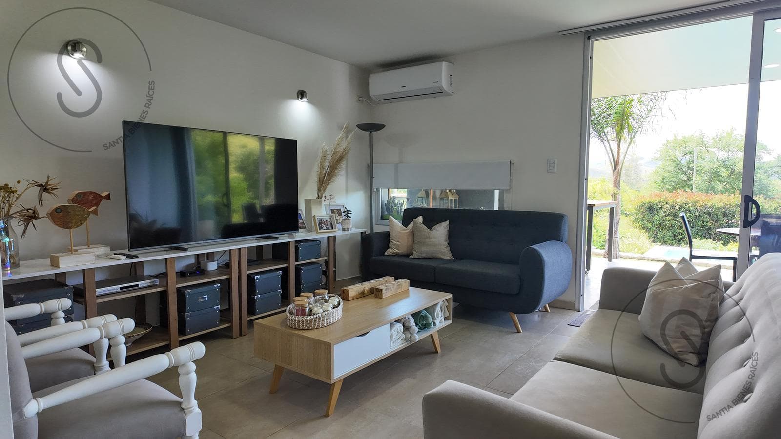 3-Bedroom House for Sale in Country La Cuesta with Pool