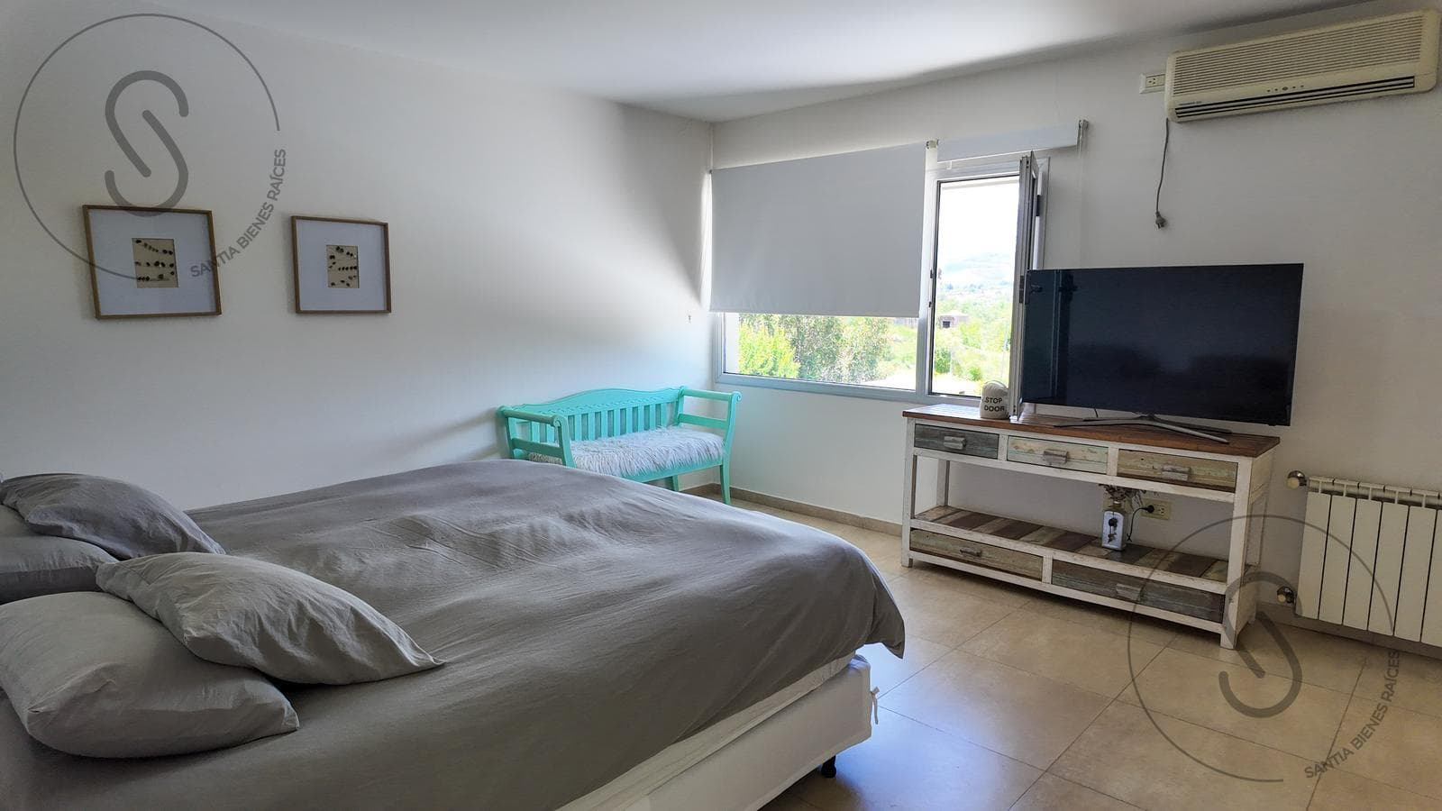3-Bedroom House for Sale in Country La Cuesta with Pool
