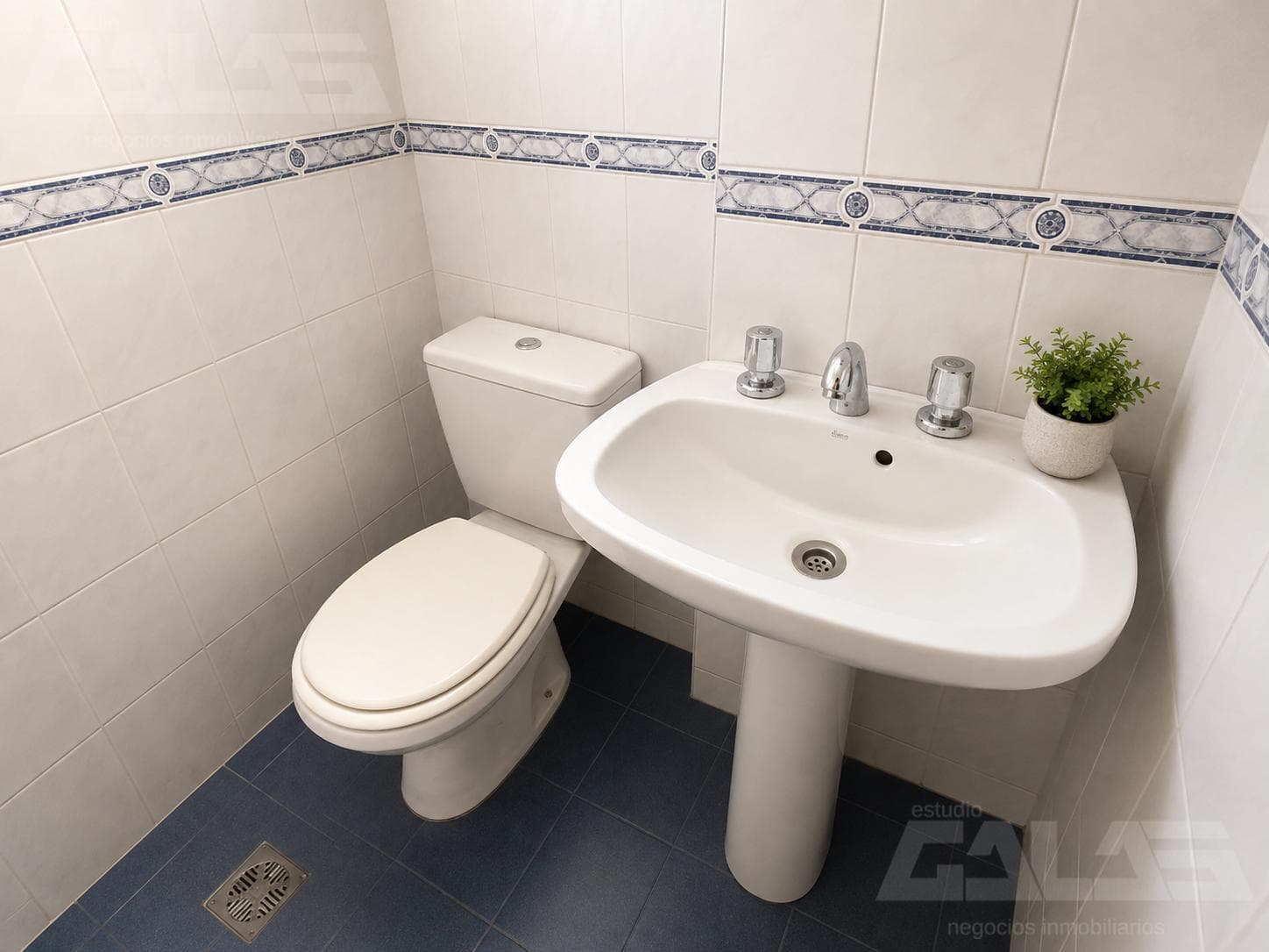 Studio Apartment for Sale – Ideal professional studio in the heart of Morón, one block from the courthouse