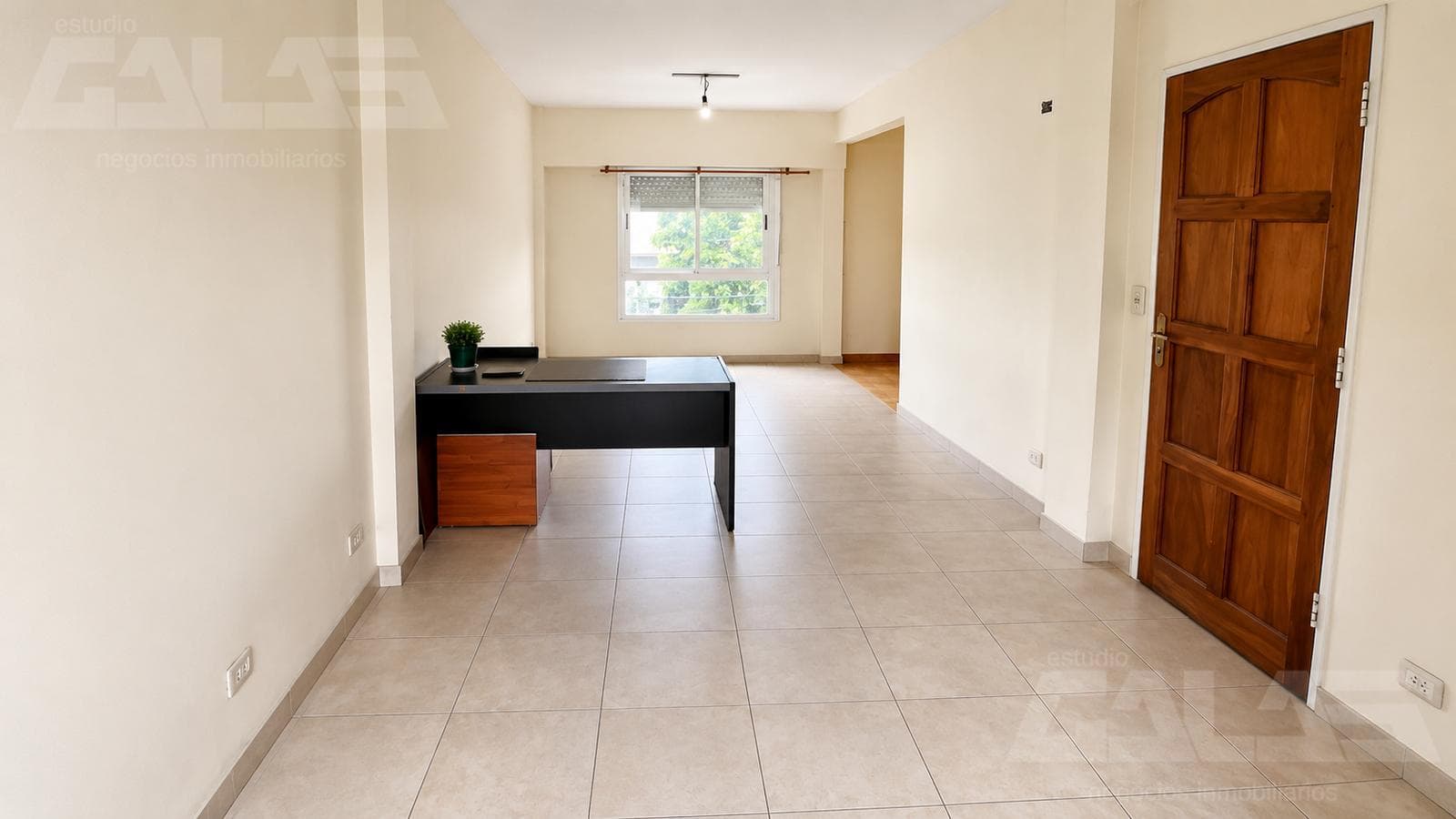 Studio Apartment for Sale – Ideal professional studio in the heart of Morón, one block from the courthouse