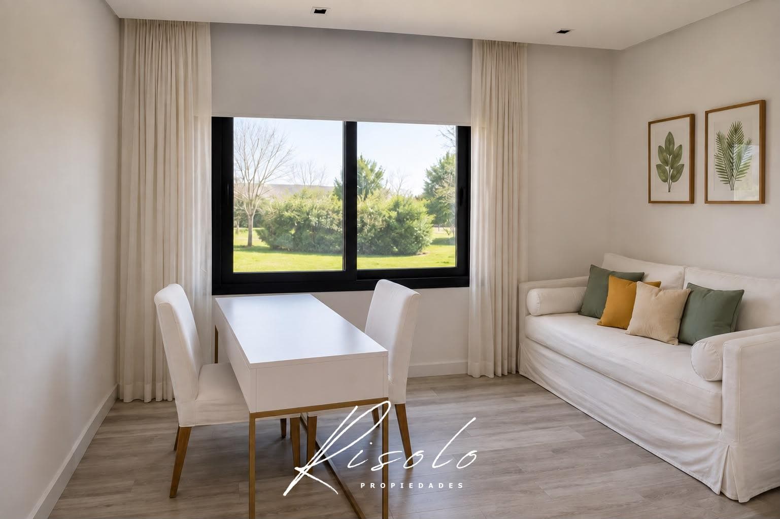 Exclusive Designer Home on a Central Lot in Ayres Plaza