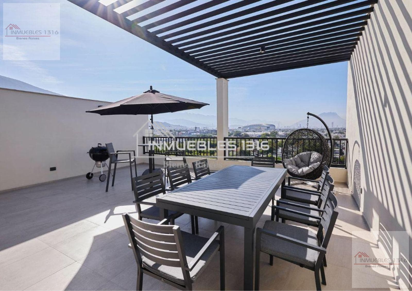 Furnished apartment with a rooftop garden in Torre O'livas, 3 minutes from Rayados Stadium