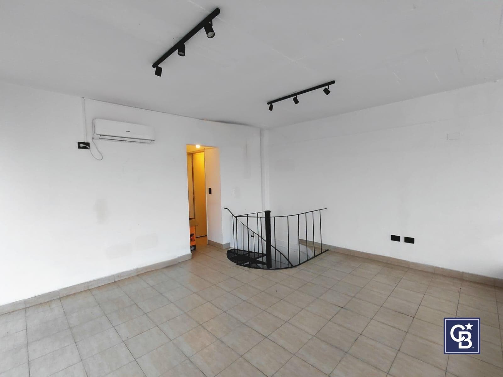 Commercial Warehouse for Rent on the Pan-American Highway West Service Road, Pilar Branch, Km 41
