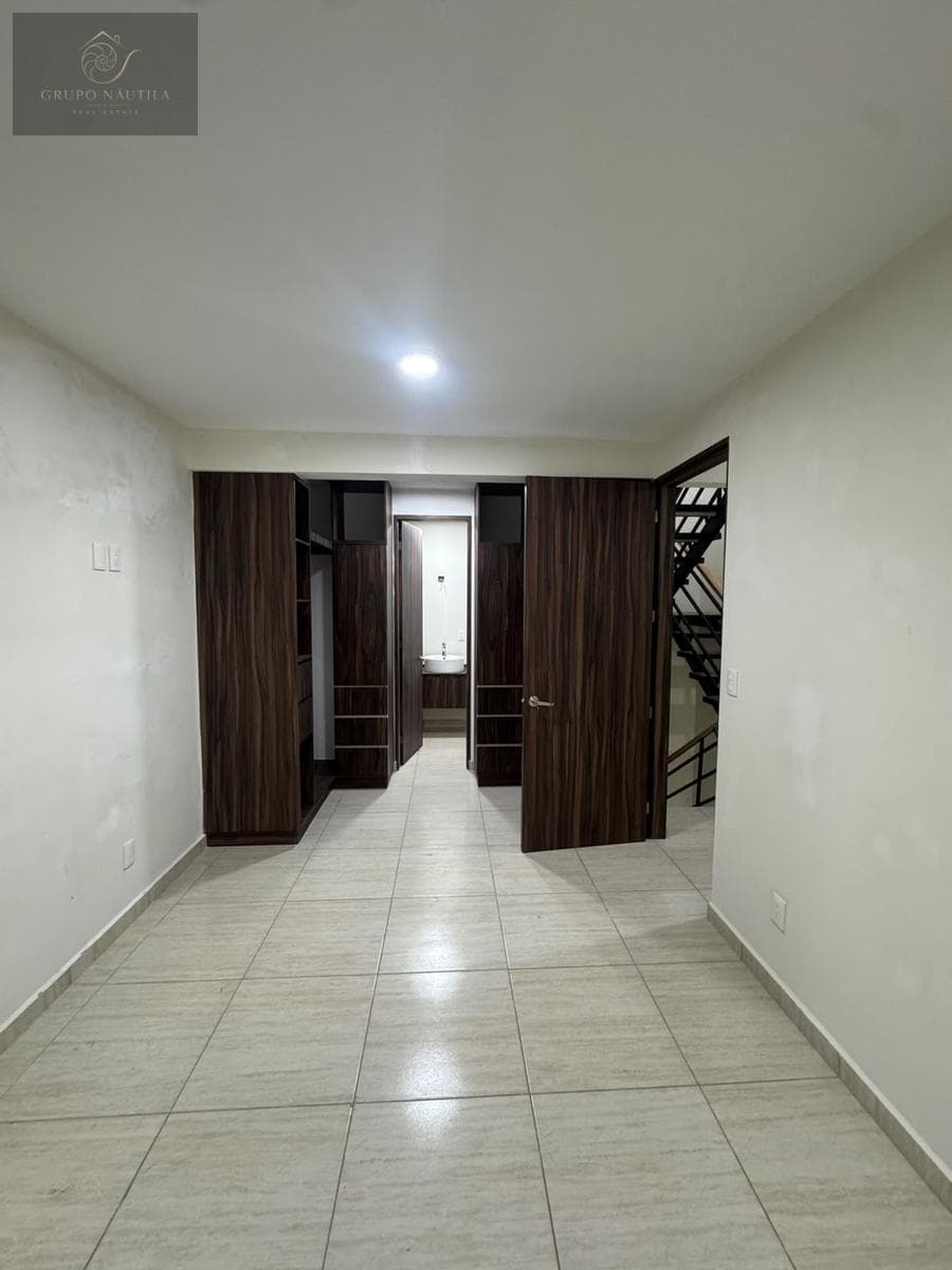 Apartment for Sale in Lago Valencia
