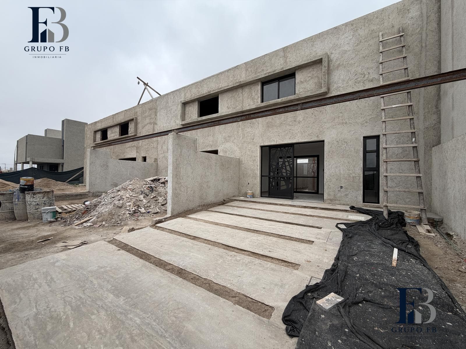 2-Bedroom Duplex - Campos de Manantiales