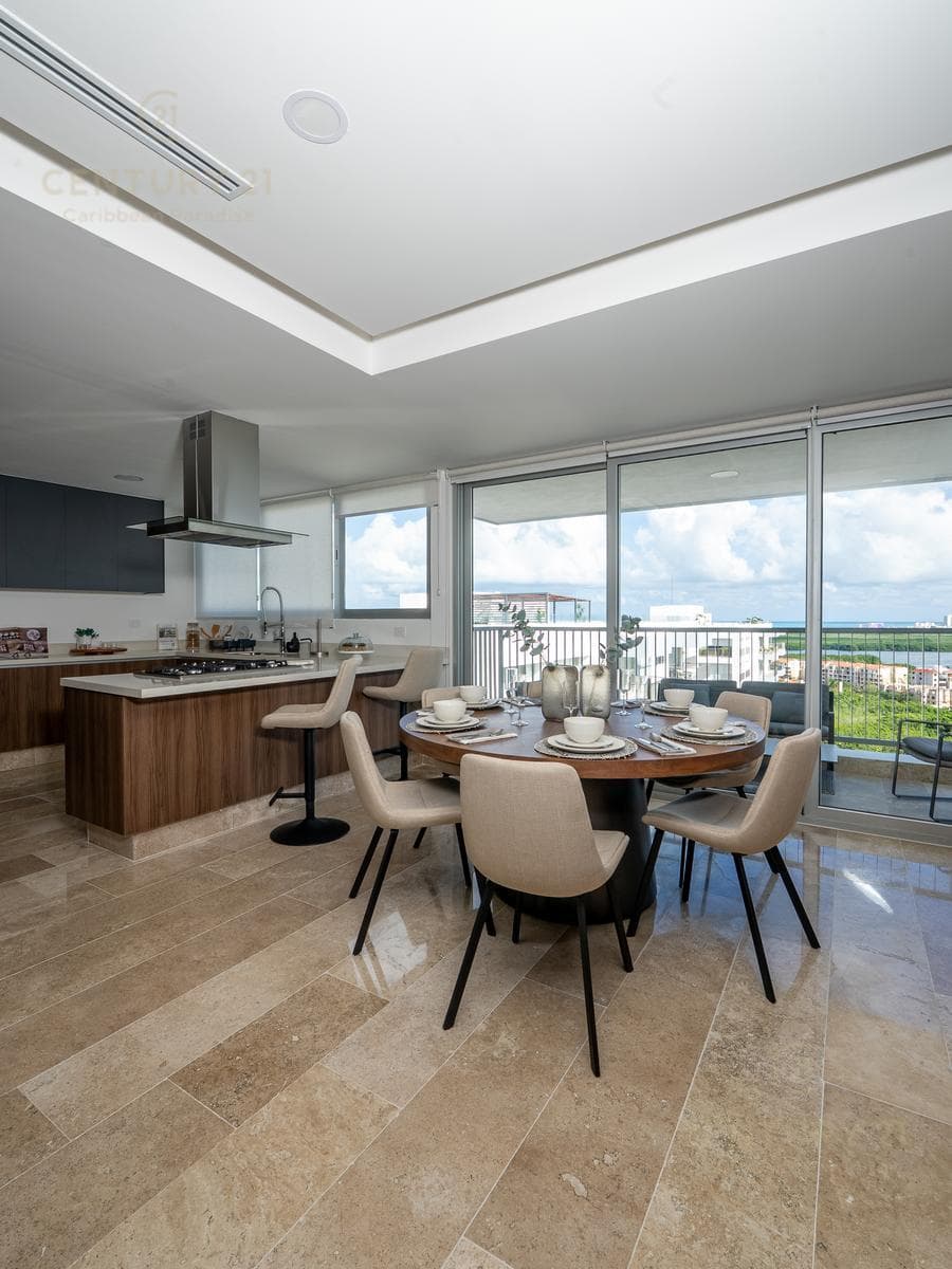 Apartment for Sale in Torre Brezza, Cancún, Quintana Roo C4155