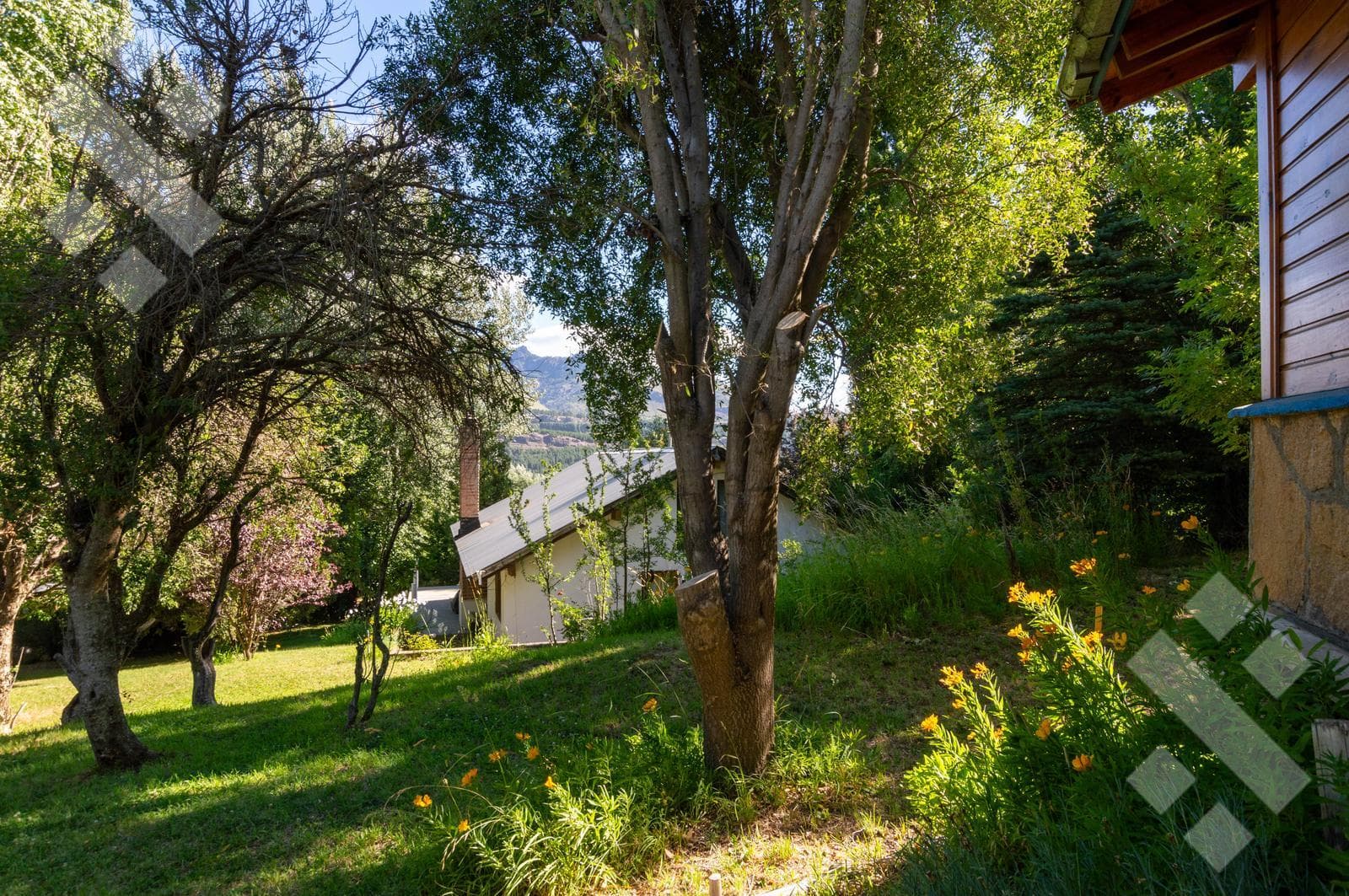 House in Ruca Hue