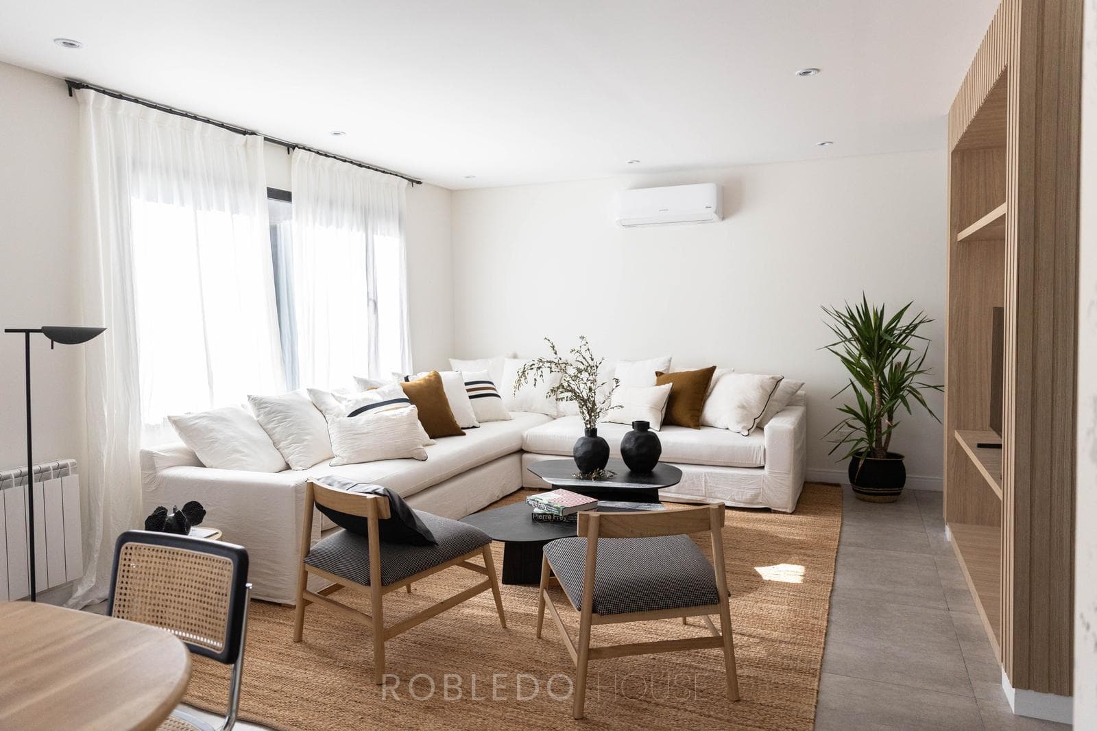 2-Bedroom Apartment for Rent in La Trinidad, San Lorenzo Chico Condominium, Salta