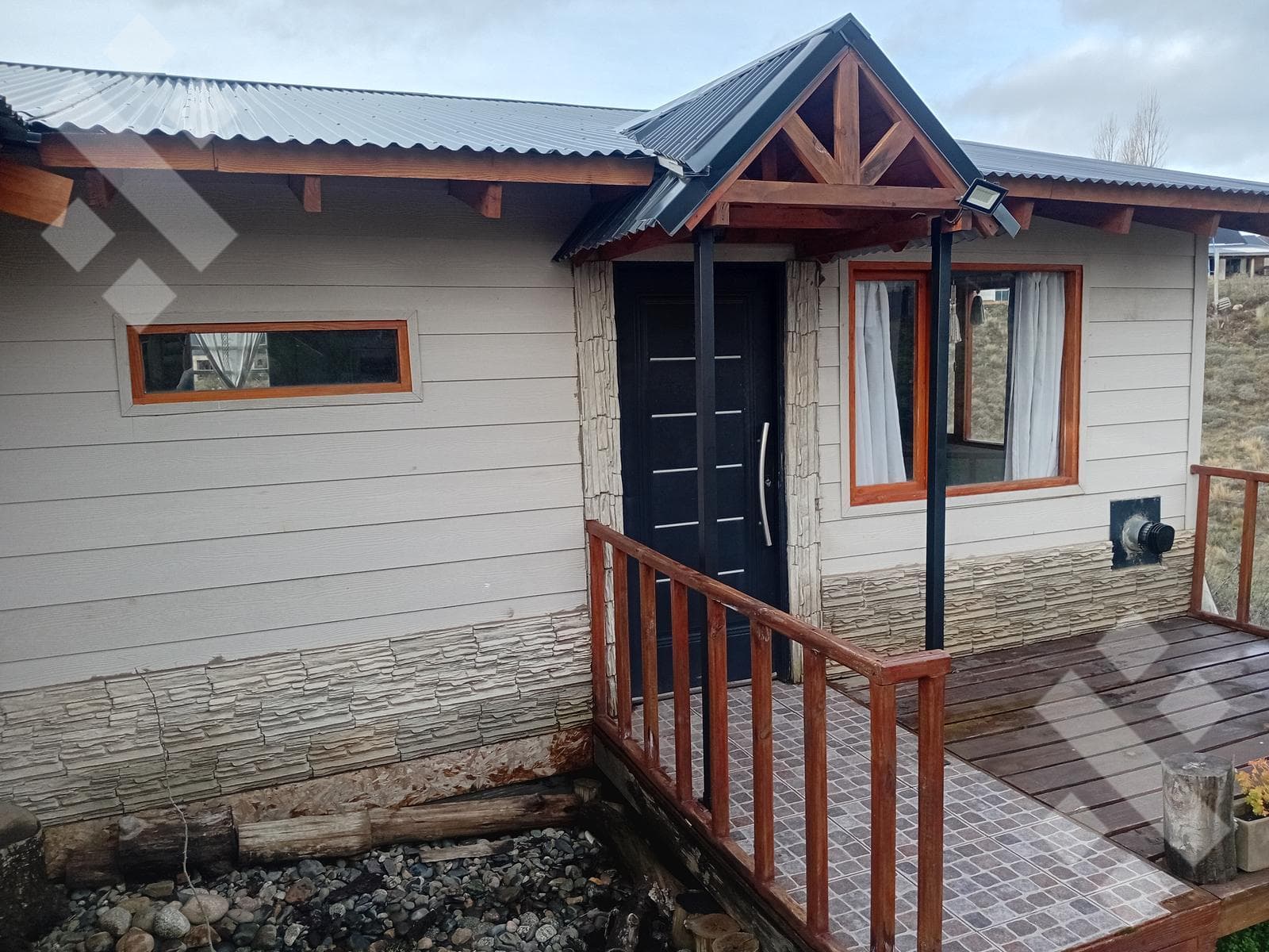 HOUSE FOR SALE - SAN MARTÍN DE LOS ANDES