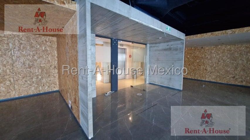Commercial Space for Rent in Interlomas, Huixquilucan, CR 26-1927.