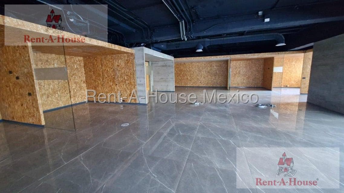 Commercial Space for Rent in Interlomas, Huixquilucan, CR 26-1927.