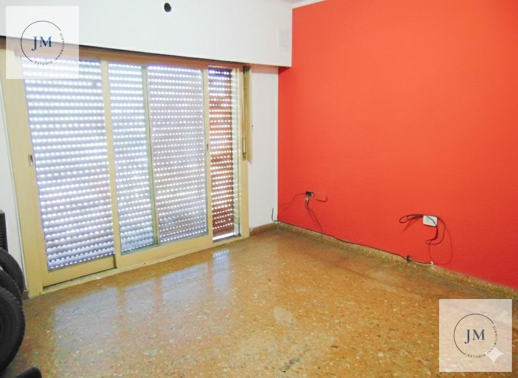 2-room apartment | front-facing balcony | versatile layout