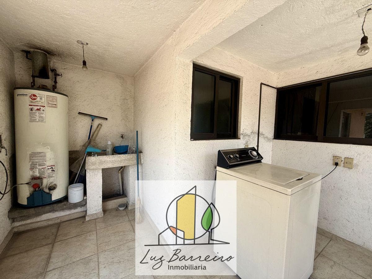 HOUSE IN A CONDOMINIUM - SAN JOSE INSURGENTES