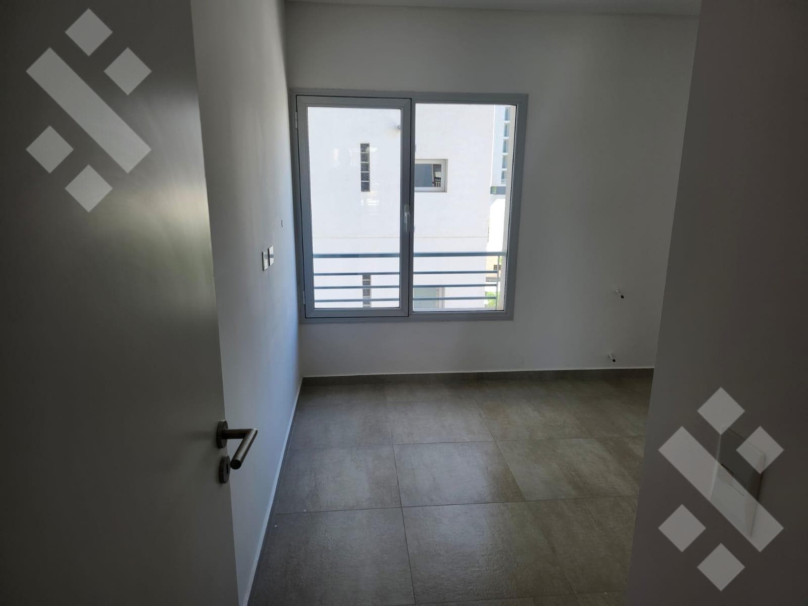Brand-new 2-bedroom apartment with storage room