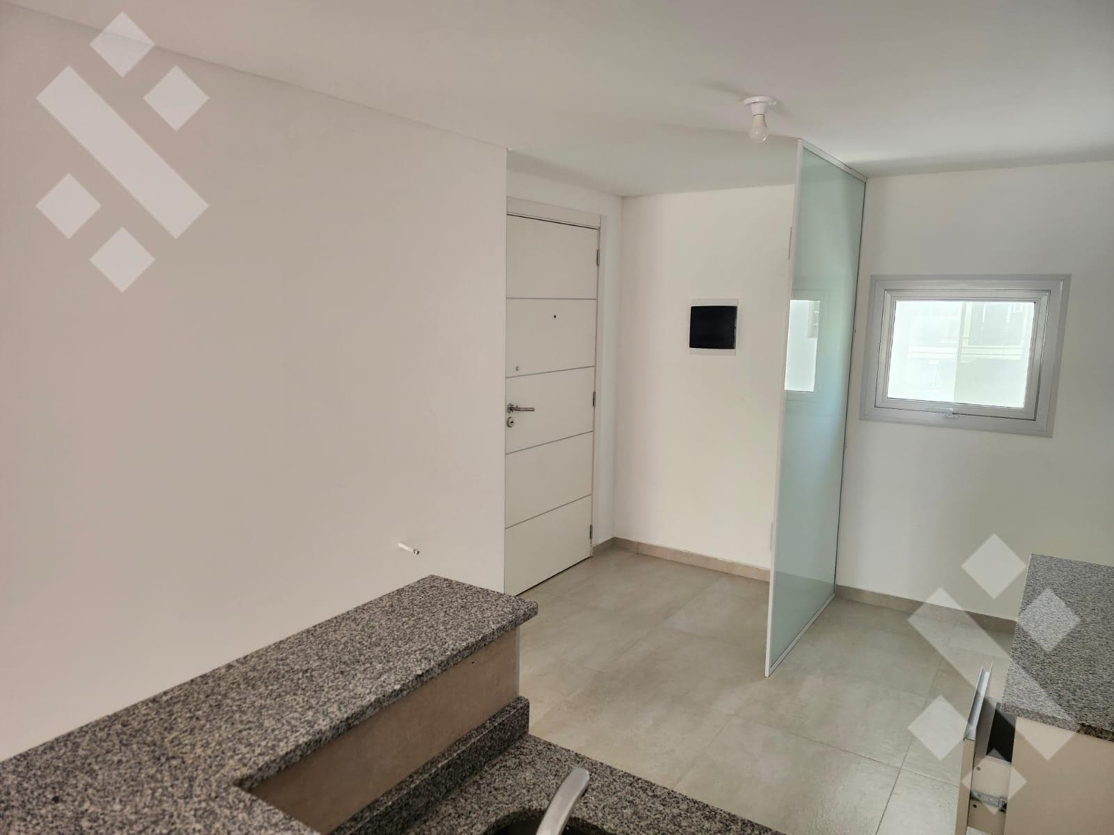Brand-new 2-bedroom apartment with storage room