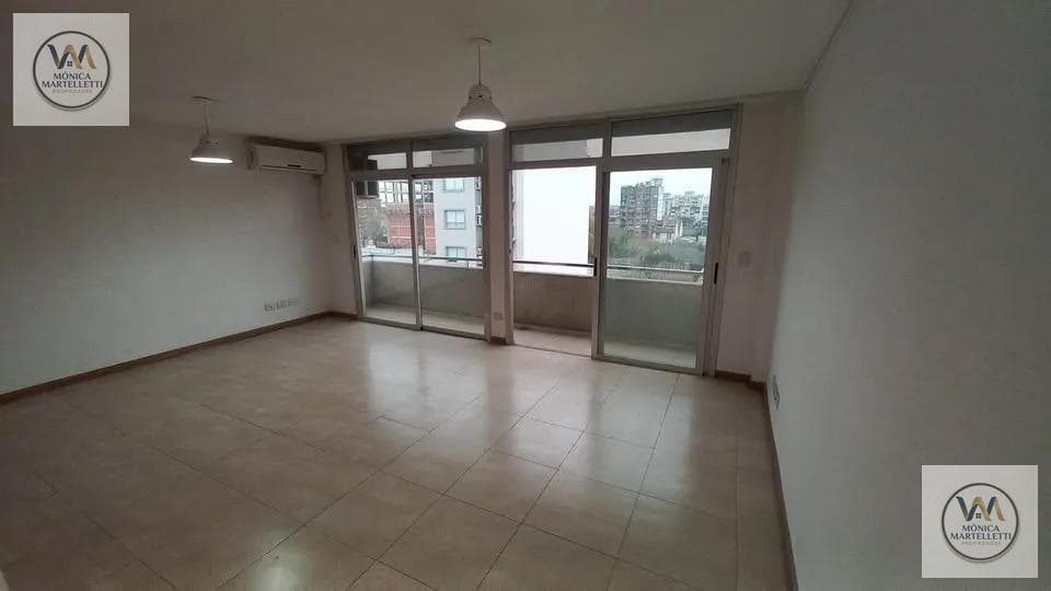 2-Room Half-Apartment - Morón