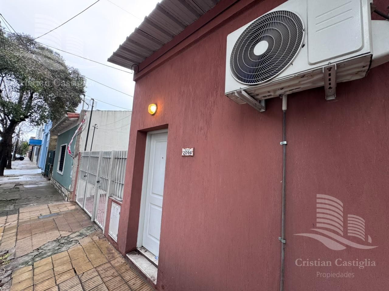 Studio Apartment for Rent in Martinez
