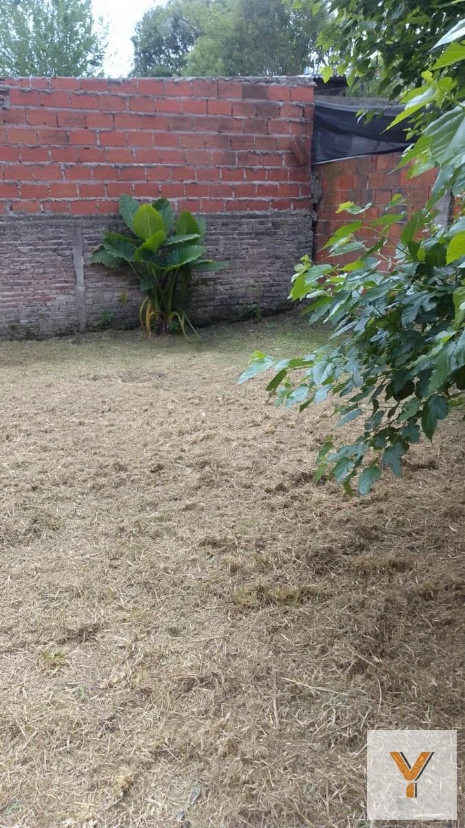House for Sale - 1 Bedroom, 1 Bathroom - 240 m - Quilmes