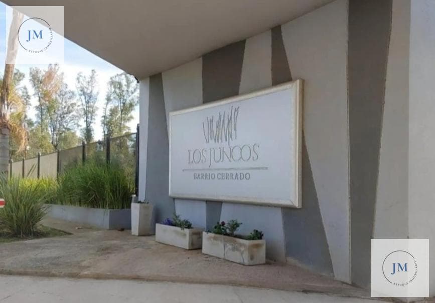 Lot in the Los Juncos Gated Community