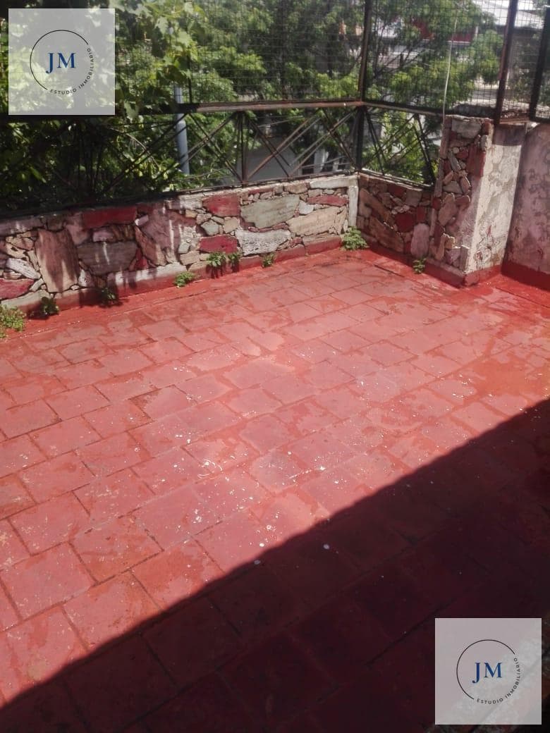 6-Bedroom House in Mataderos