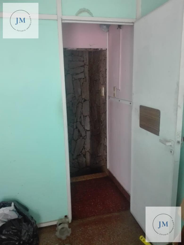 6-Bedroom House in Mataderos